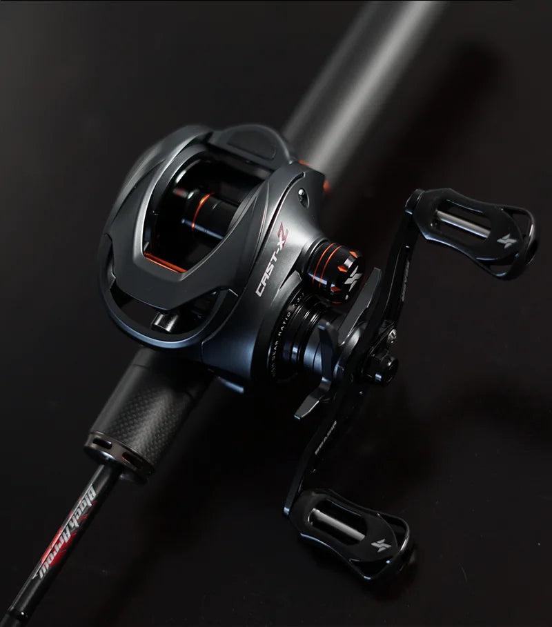 Shimano High-Speed Carbon Fiber Baitcasting Reel